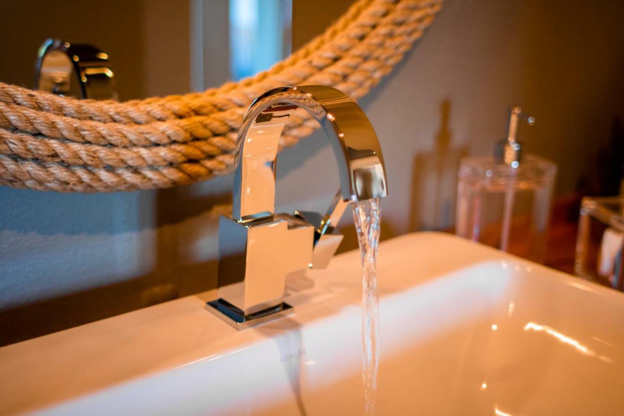 At The Helm Hotel Ilwaco Екстер'єр фото